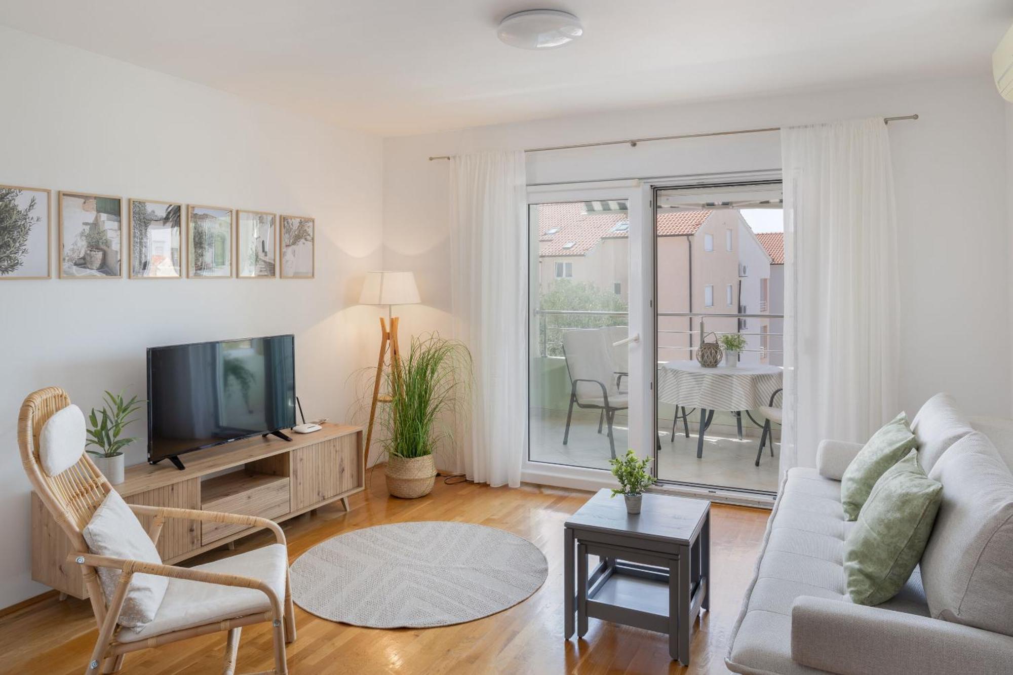 Apartment Paula Promajna Exteriér fotografie