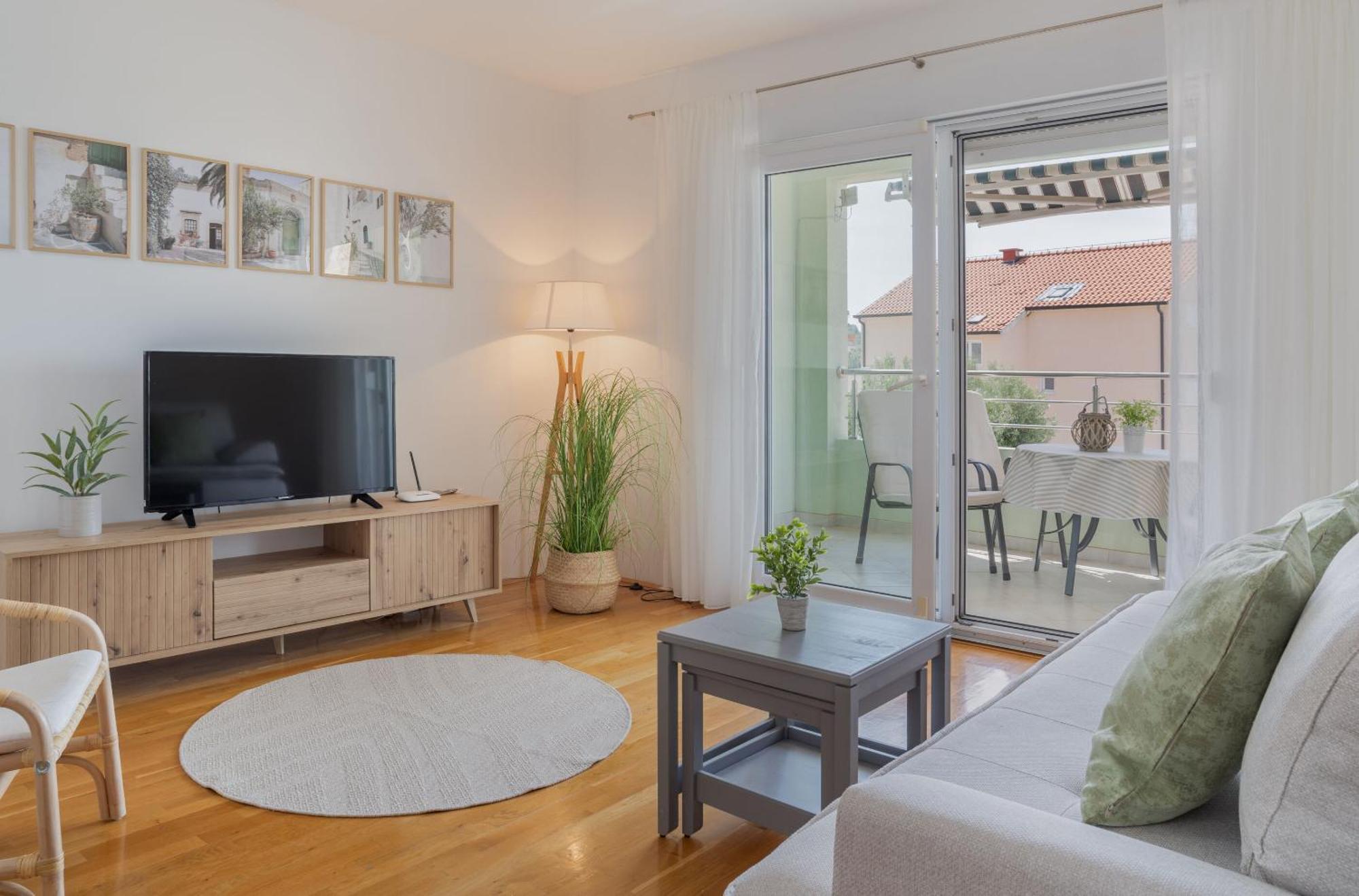 Apartment Paula Promajna Exteriér fotografie
